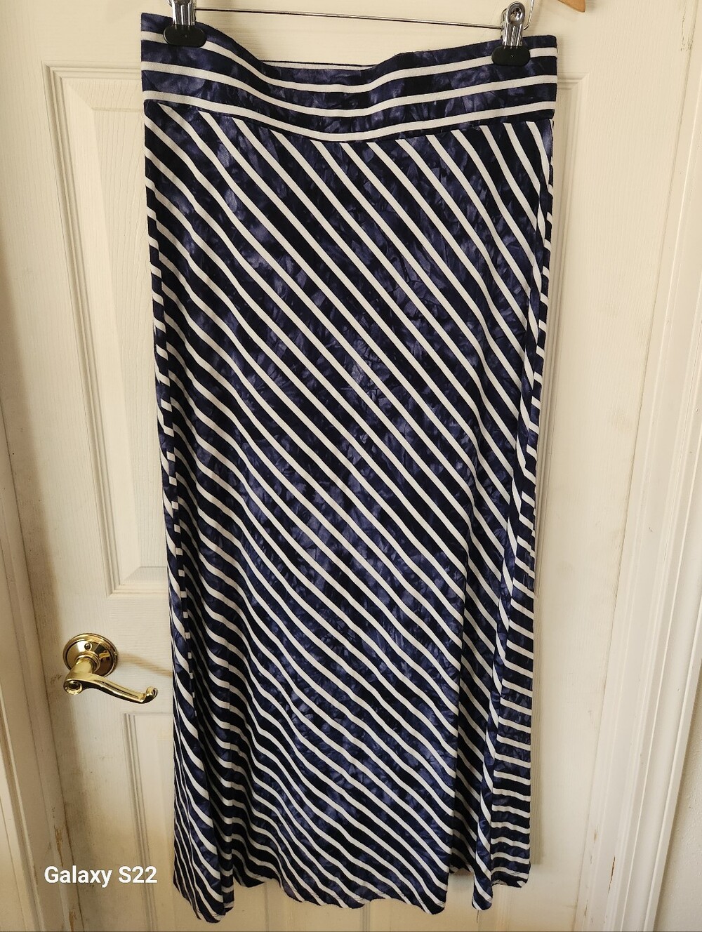 Roz & Ali Navy and White Diagonal Stripe Maxi Skirt